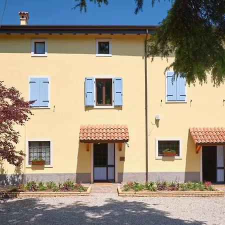 Cason Degli Ulivi-apt Rose Daire *
